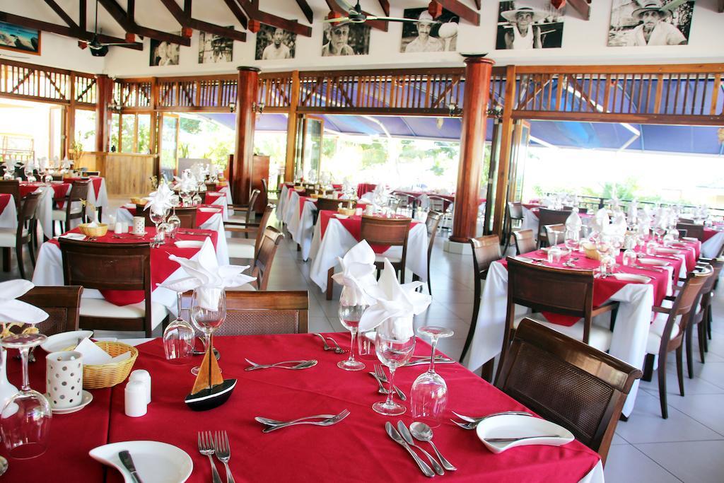 Pirogue Lodge Praslin Exterior photo