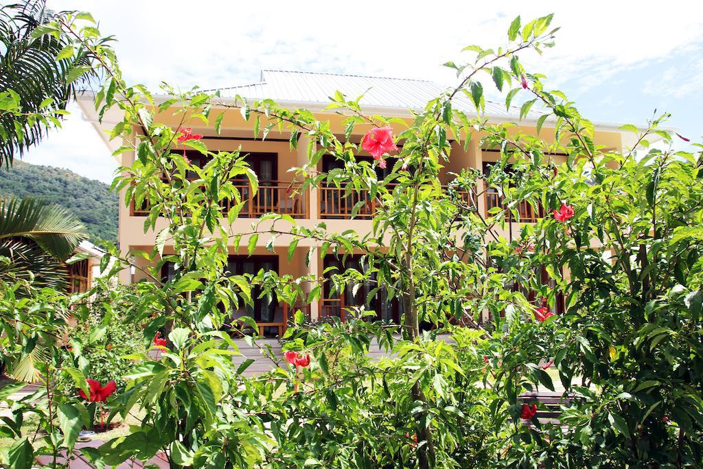 Pirogue Lodge Praslin Exterior photo