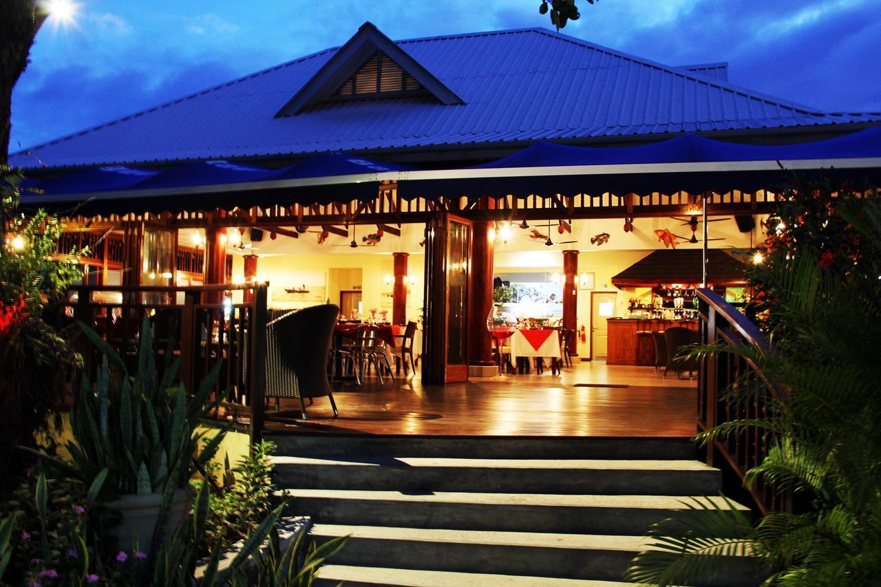 Pirogue Lodge Praslin Exterior photo